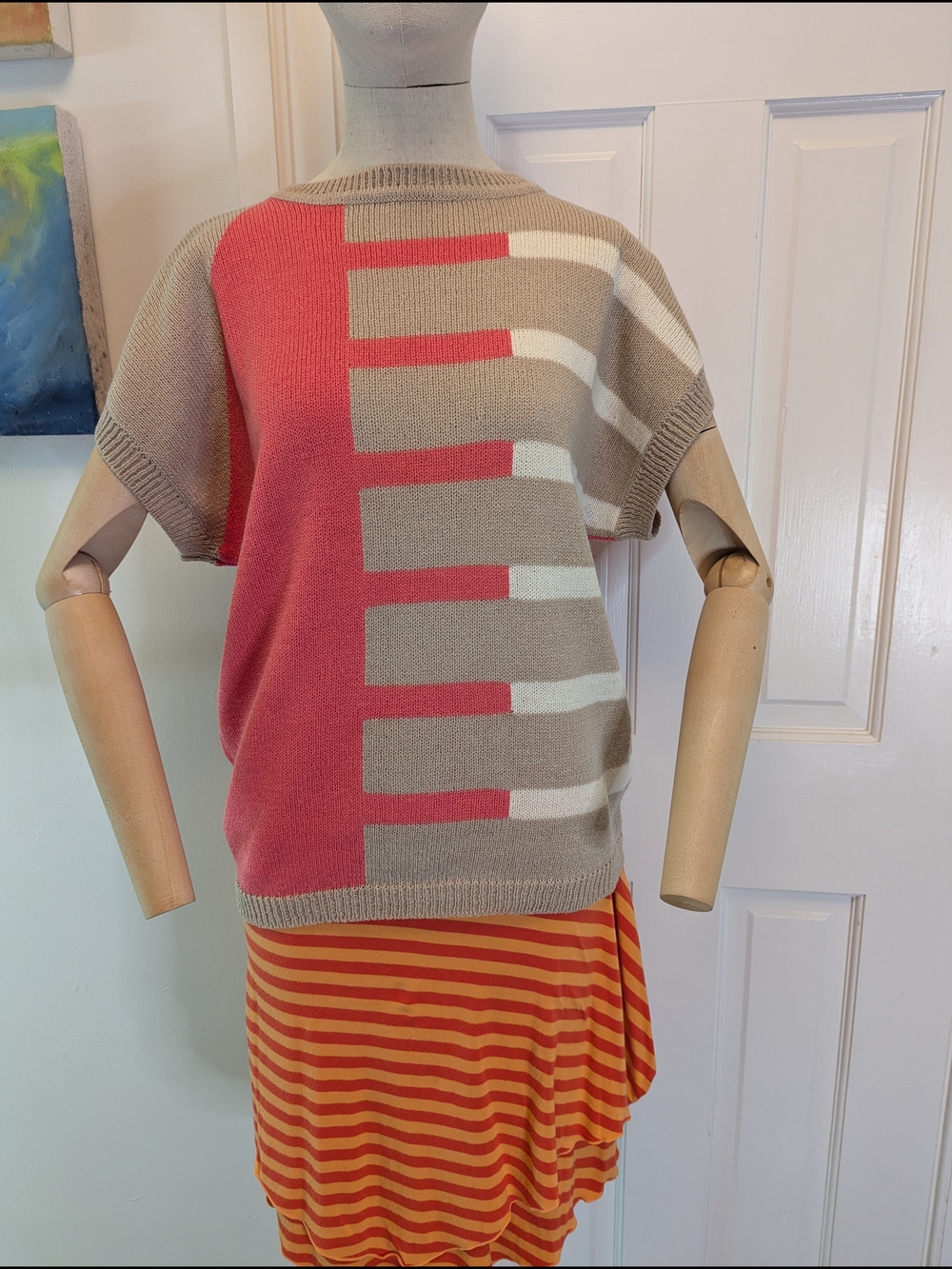 Vintage 1980s Colorblock Short-Sleeve Sweater in Coral and Taupe